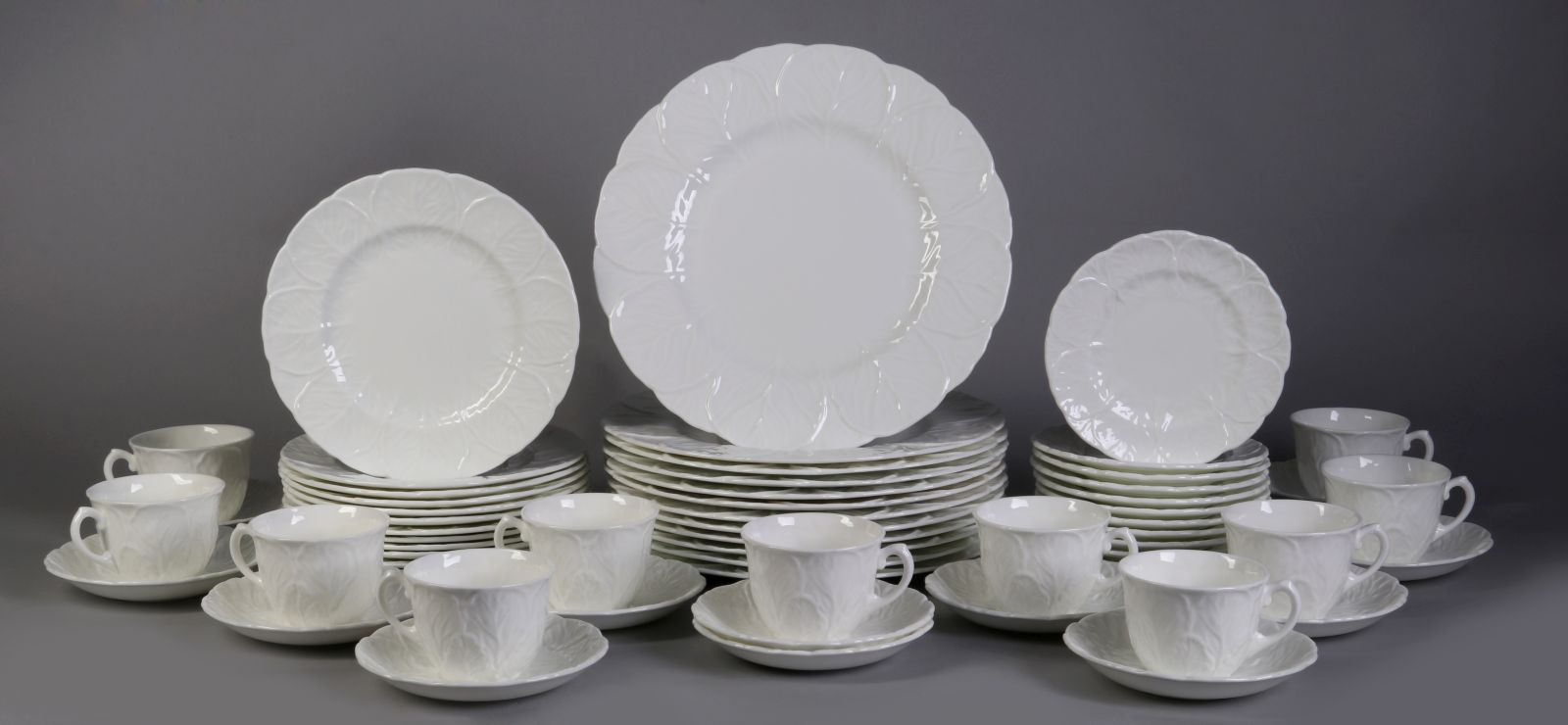 'COUNTRYWARE' FINE BONE CHINA SERVICE