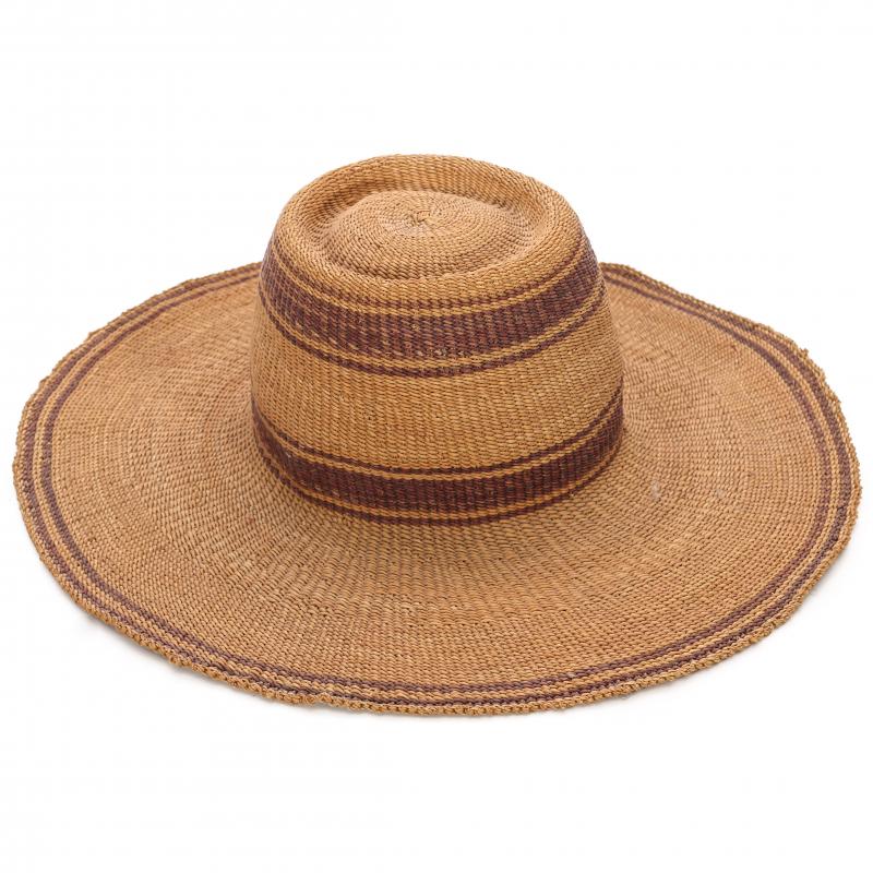 A NORTHERN CALIFORNIA INDIAN BASKETRY HAT