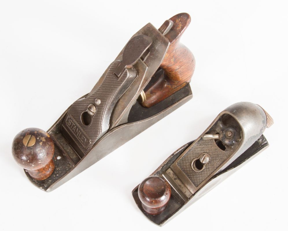 A STANLEY NO. 203 BLOCK PLANE AND, NO. 2 SMOOTH