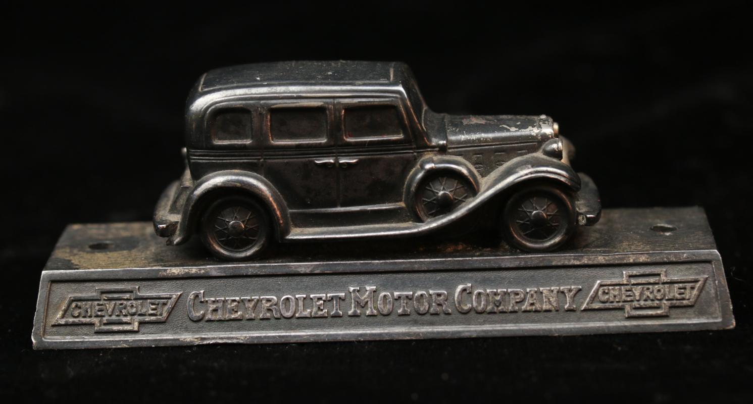 CHEVROLET MOTOR CO. ADVERTISING PAPERWEIGHT