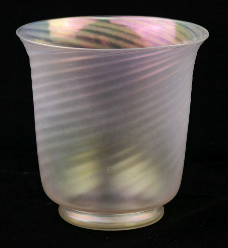 STEUBEN VERRE DE SOIE OPTIC SWIRL VASE SHAPE 6030