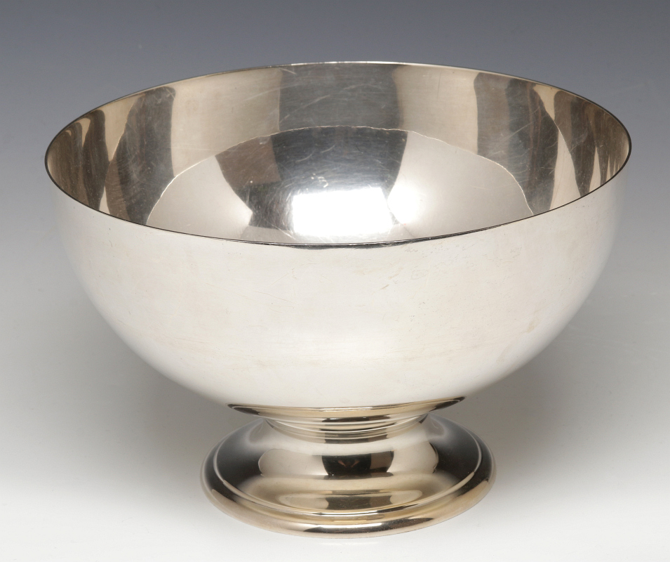 A LARGE, HEAVY REED AND BARTON STERLING PUNCH BOWL