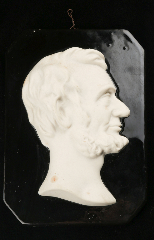 A MOSAIC TILE CO. BUST OF LINCOLN CAMEO PLAQUE