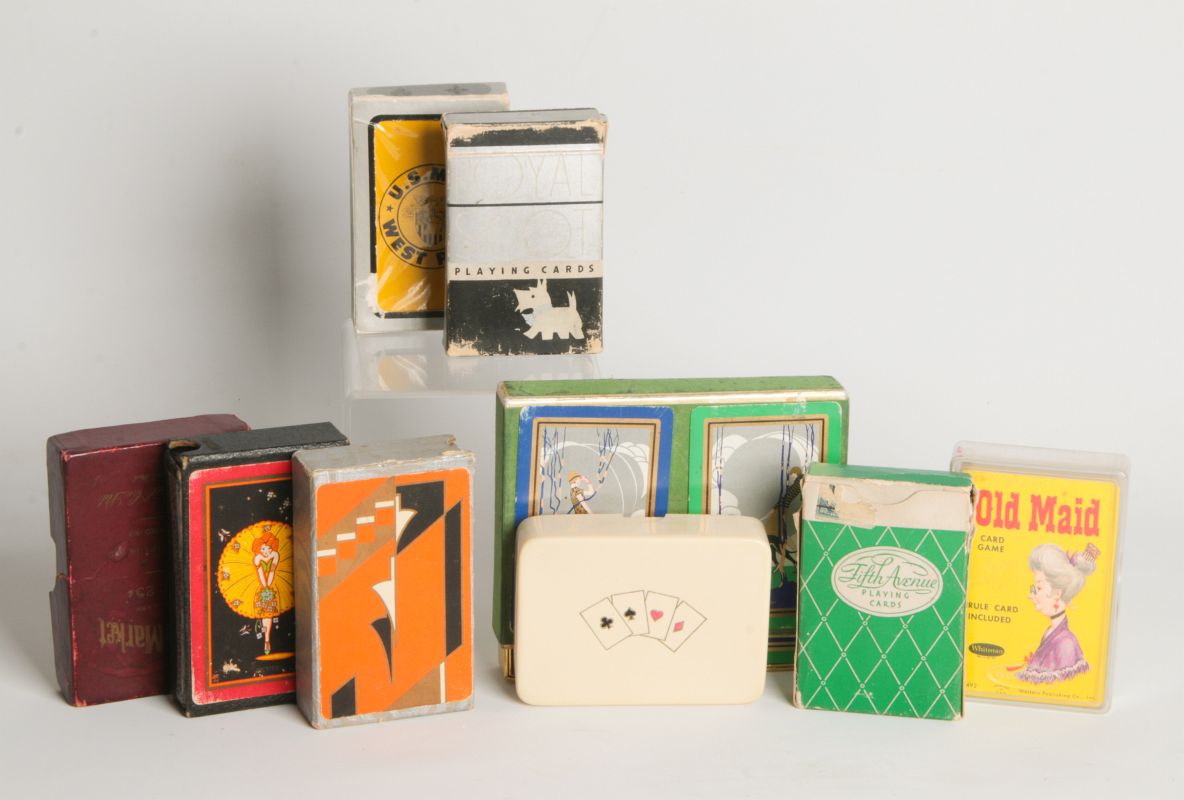 A COLLECTION OF VINTAGE PLAYING CARDS