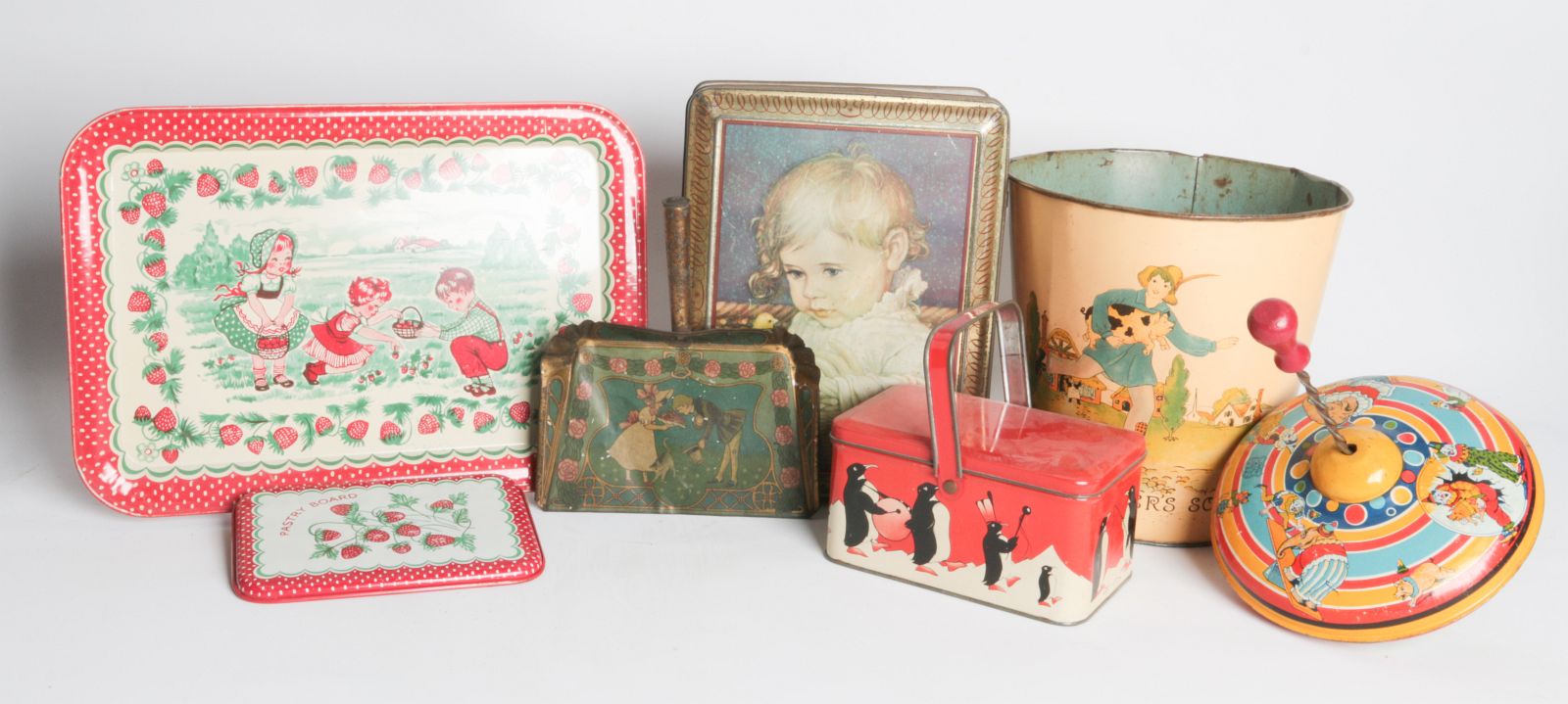 GROUP OF VARIOUS CHILD'S TIN LITHO ITEMS