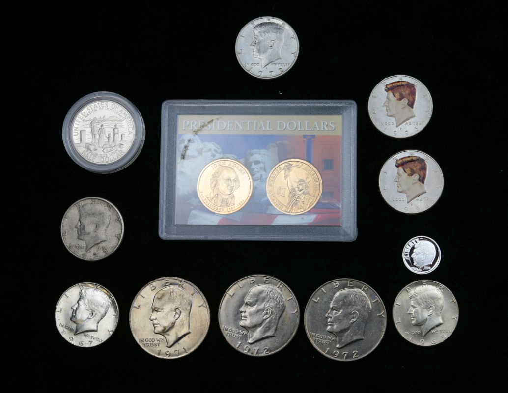 GROUP OF AMERICAN COINS  $1, $.50 etc.