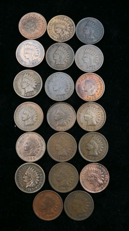 A GROUP OF INDIAN HEAD CENTS