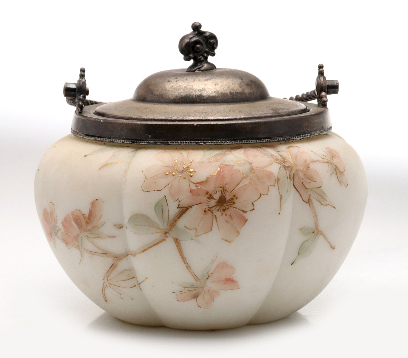 AN ANTIQUE COVERED JAR ATTRIBUTED MOUNT WASHINGTON