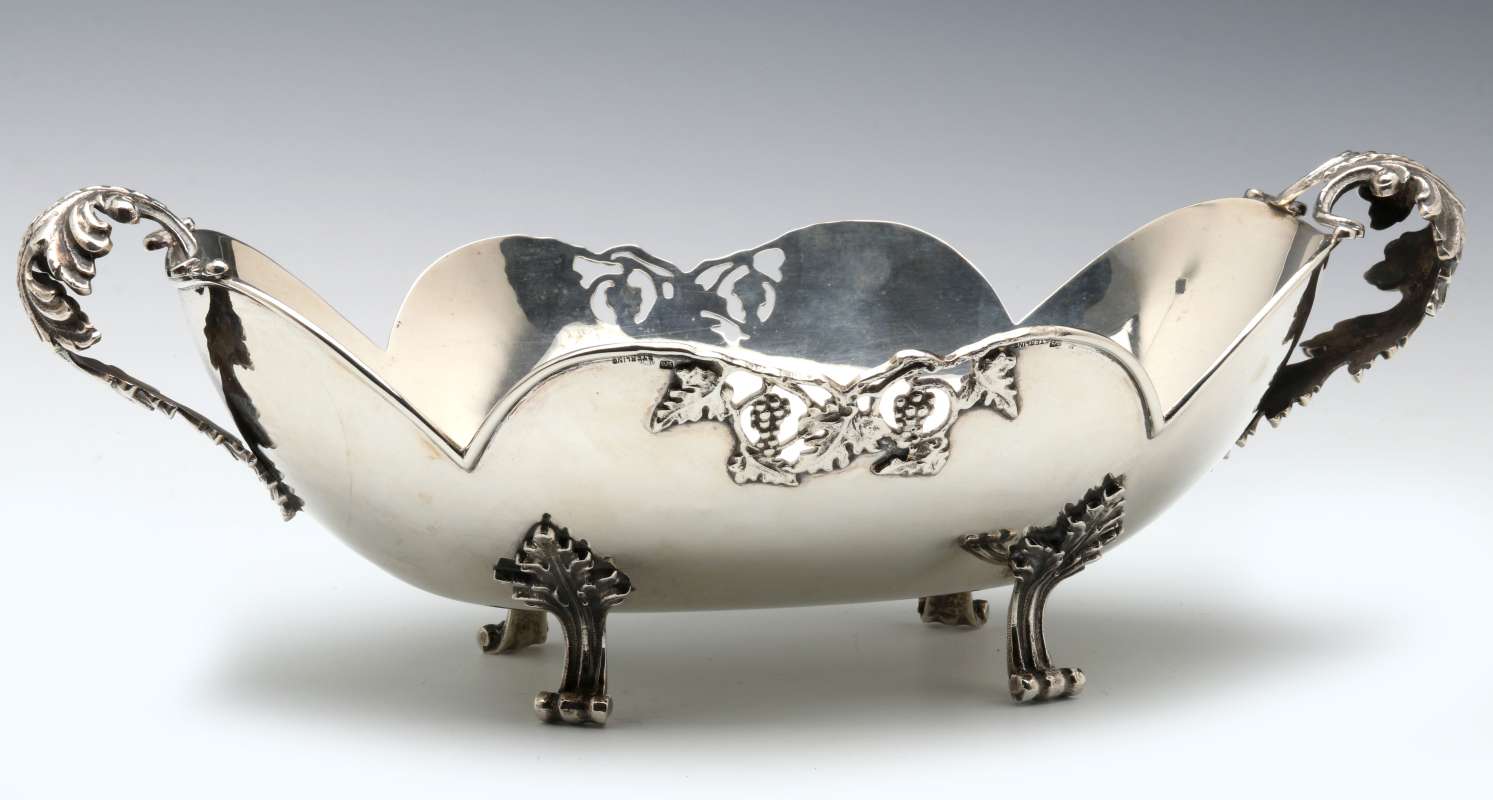 A STERLING SILVER FOOTED CENTERPIECE BOWL C. 1900