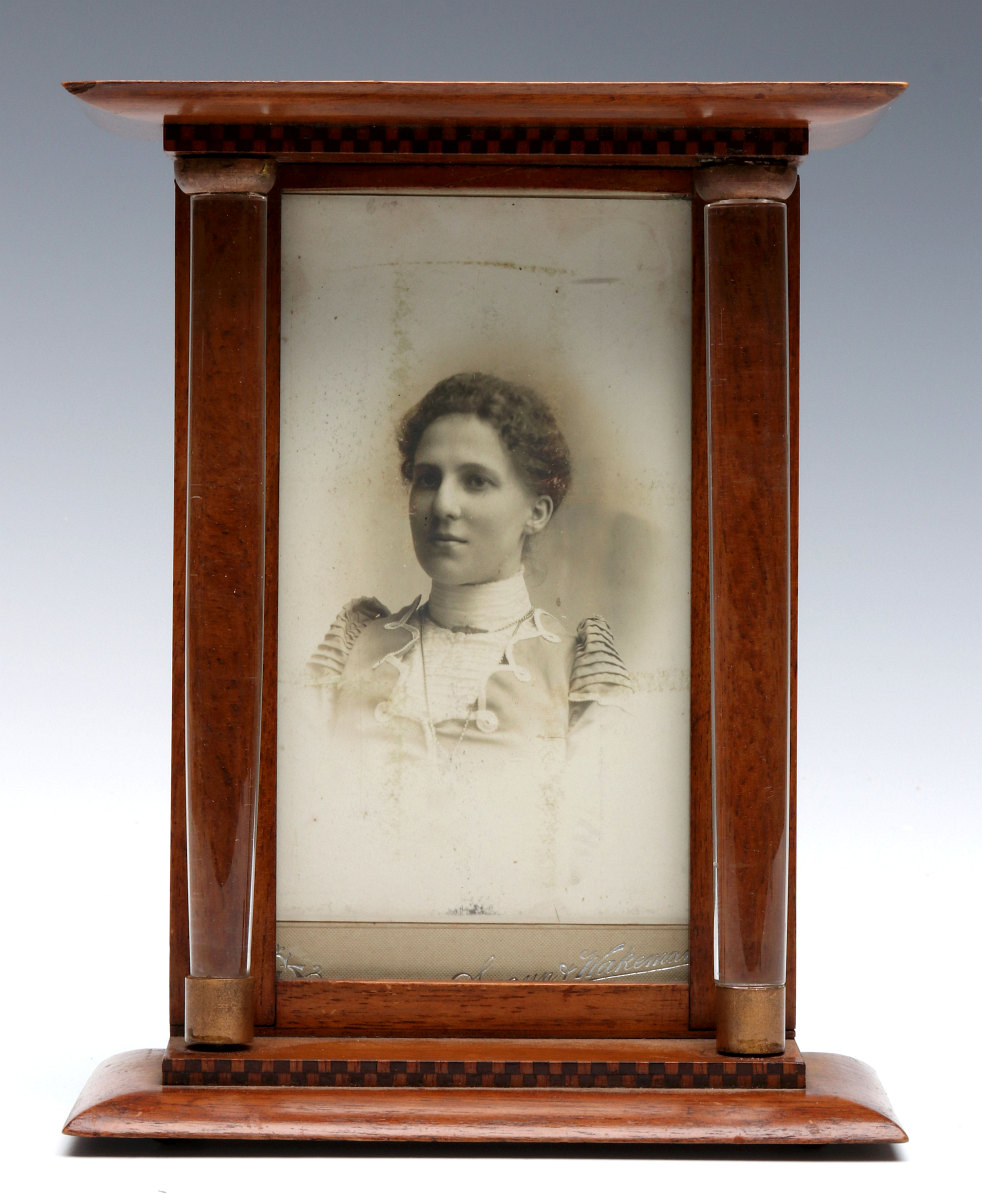 A UNIQUE AND UNUSUAL EDWARDIAN PICTURE FRAME