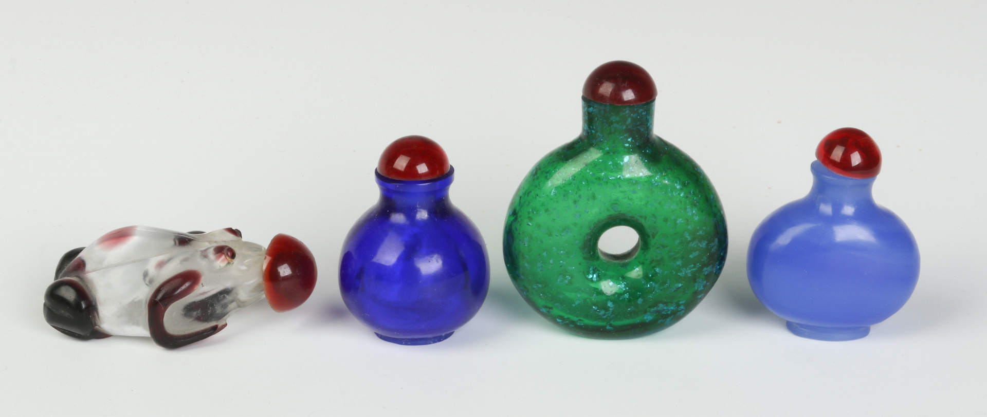 20TH CENTURY PEKING GLASS AND OTHER SNUFF BOTTLES