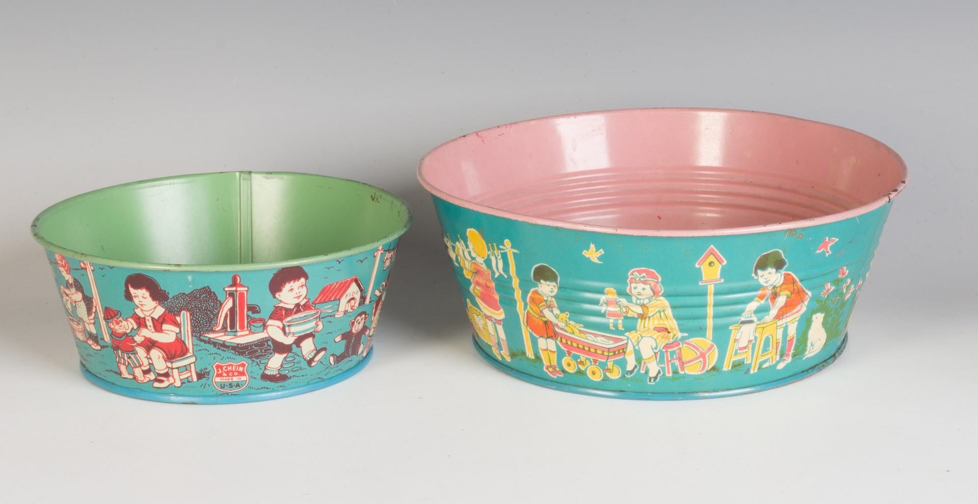 TWO CHEIN AND CO VINTAGE TOY TIN LITHO WASH TUBS