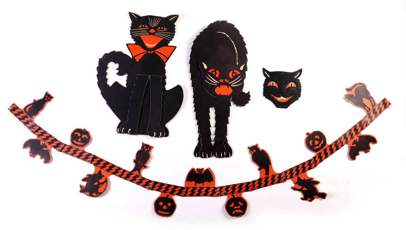 VINTAGE HALLOWEEN DECORATIONS BY BEISTLE, LUHRS