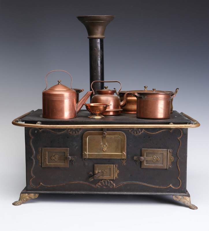 EARLY 20TH C. GERMAN TOY STOVE ATTRIBUTED MARKLIN