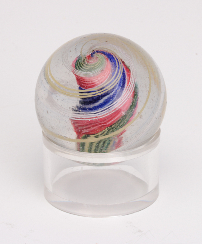 A SOLID CORE RIBBON SWIRL MARBLE, 1-3/4 INCHES