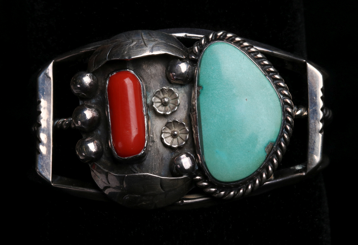 A NAVAJO STERLING, CORAL & TURQUOISE CUFF BRACELET