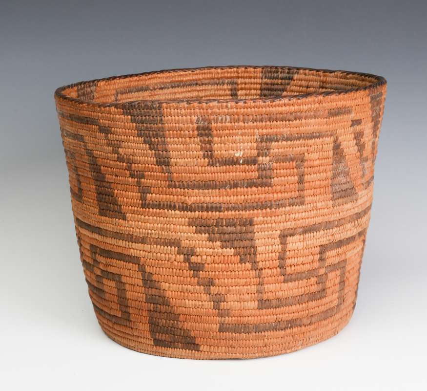 AN EARLY 20TH CENTURY PIMA INDIAN BASKET