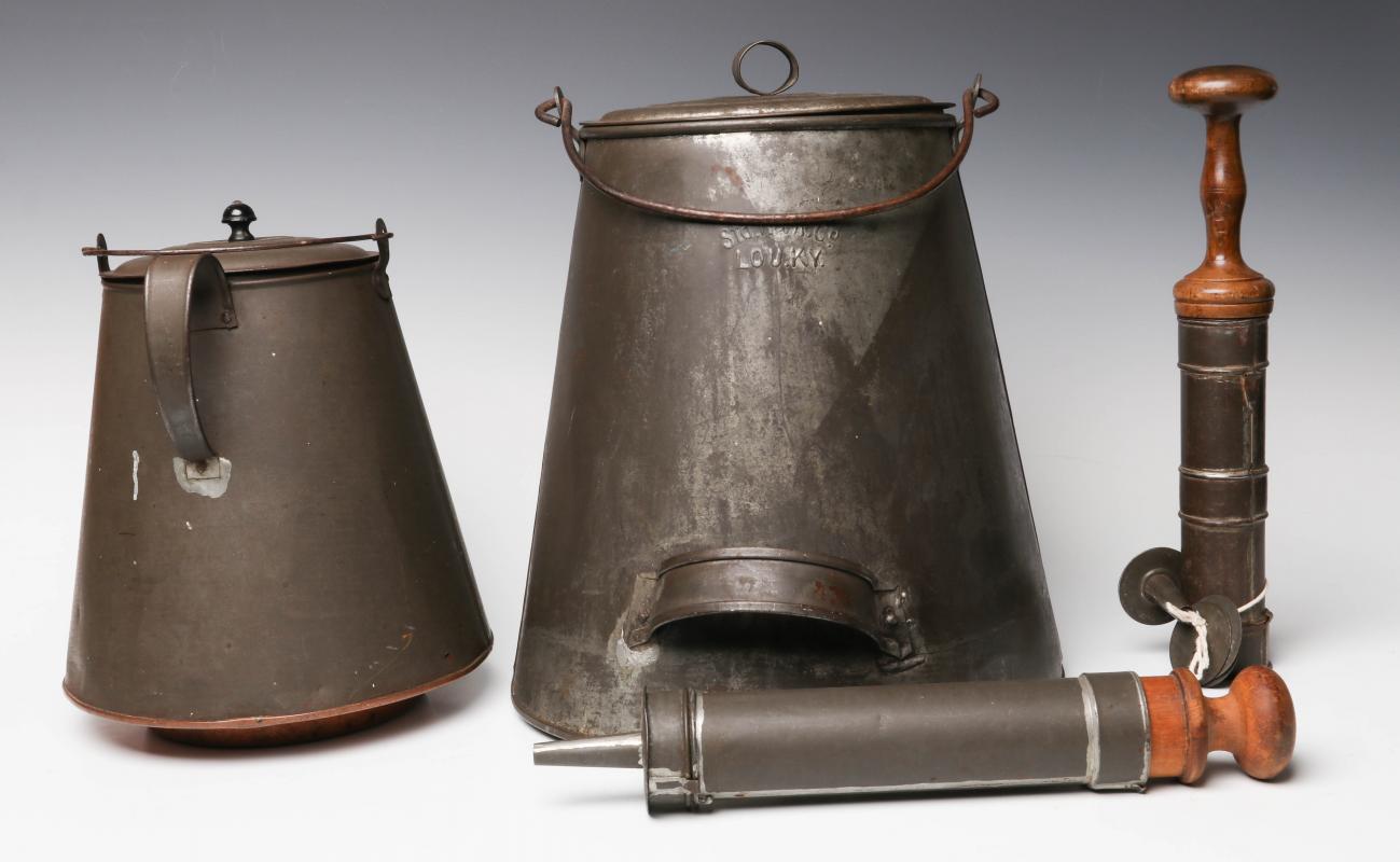 A COLLECTION OF 19TH CENTURY TIN COOKING ITEMS