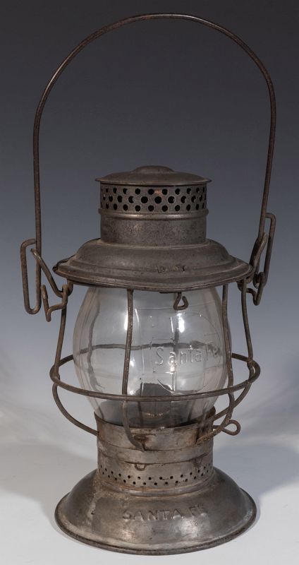 TALL GLOBE BELL BOTTOM BASE SANTA FE RR LANTERN