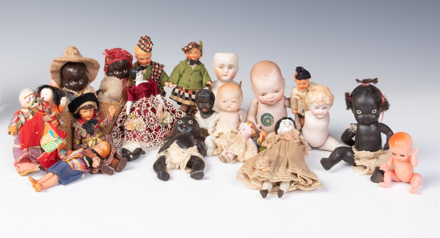 A COLLECTION OF VINTAGE CHARACTER DOLLS
