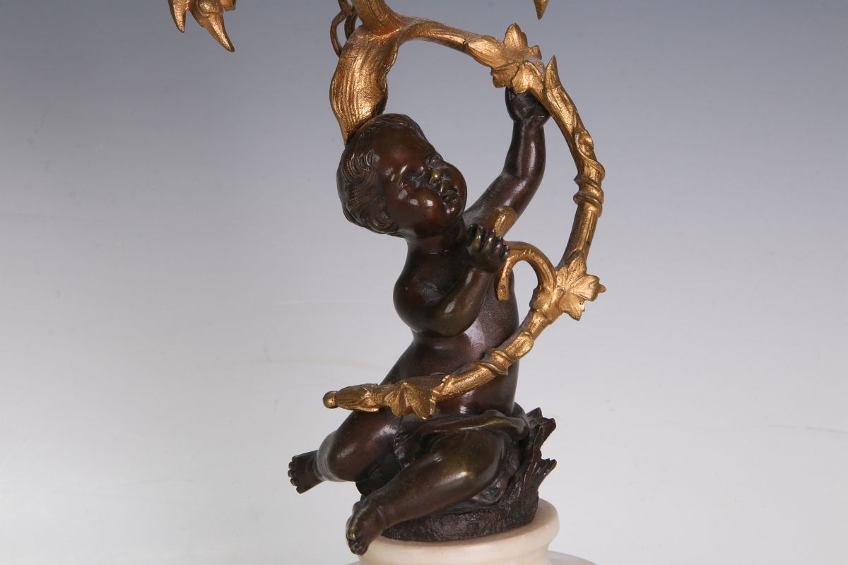 A PAIR 19TH CENT FRENCH BRONZE LAMPS WITH PUTTO