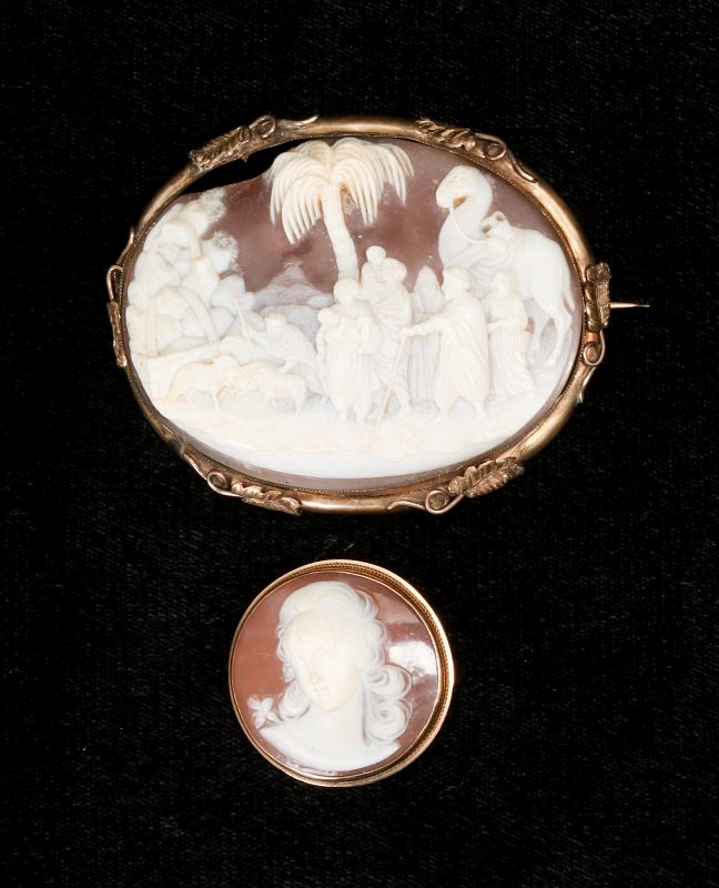 TWO 19TH CENTURY VICTORIAN CARVED CAMEO BROOCHES