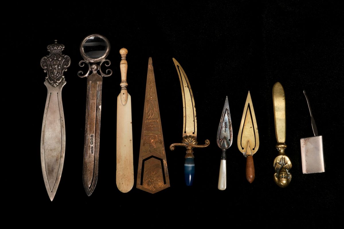 A COLLECTION OF ANTIQUE BOOK MARKS