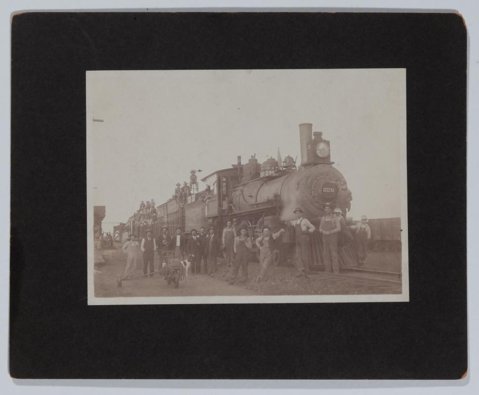 ARCHIVE OF SANTA FE PHOTOGRAPHS, DOCUMENTS C. 1913