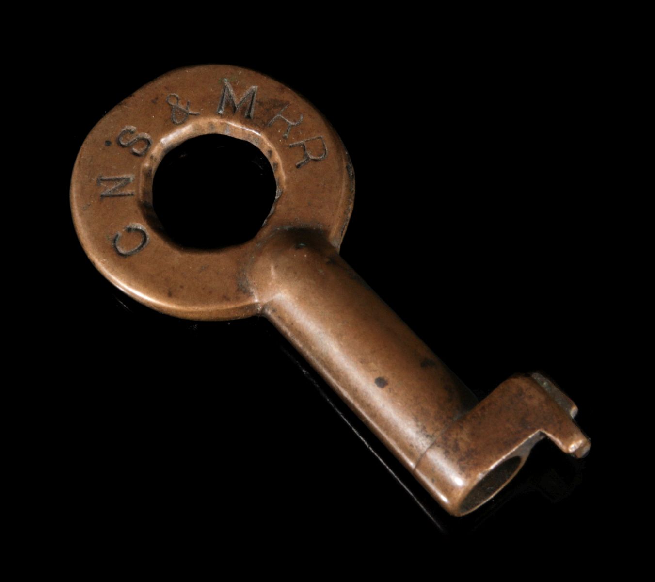 A CHICAGO NORTH SHORE AND MILWAUKEE RR SWITCH KEY