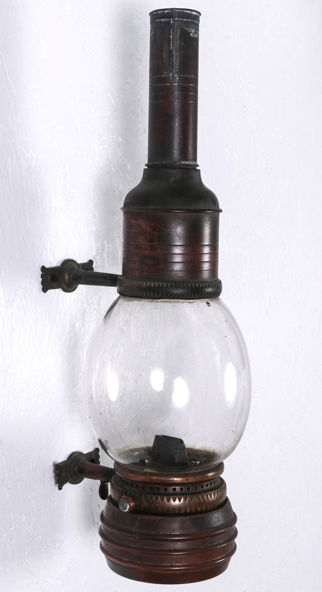 A GOOD 19TH CENTURY OIL BURNING RAILCAR SIDE LAMP
