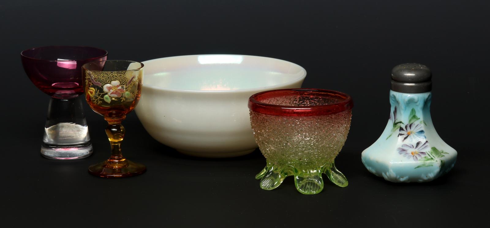 A COLLECTION STEUBEN, KEW BLAS AND OTHER ART GLASS