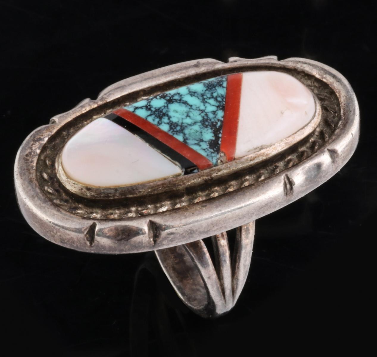 SCOTT DAVE (20TH C, NAVAJO) STERLING RING W/ INLAY