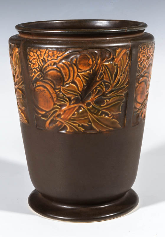 A ROSEVILLE PANEL PATTERN ART POTTERY VASE