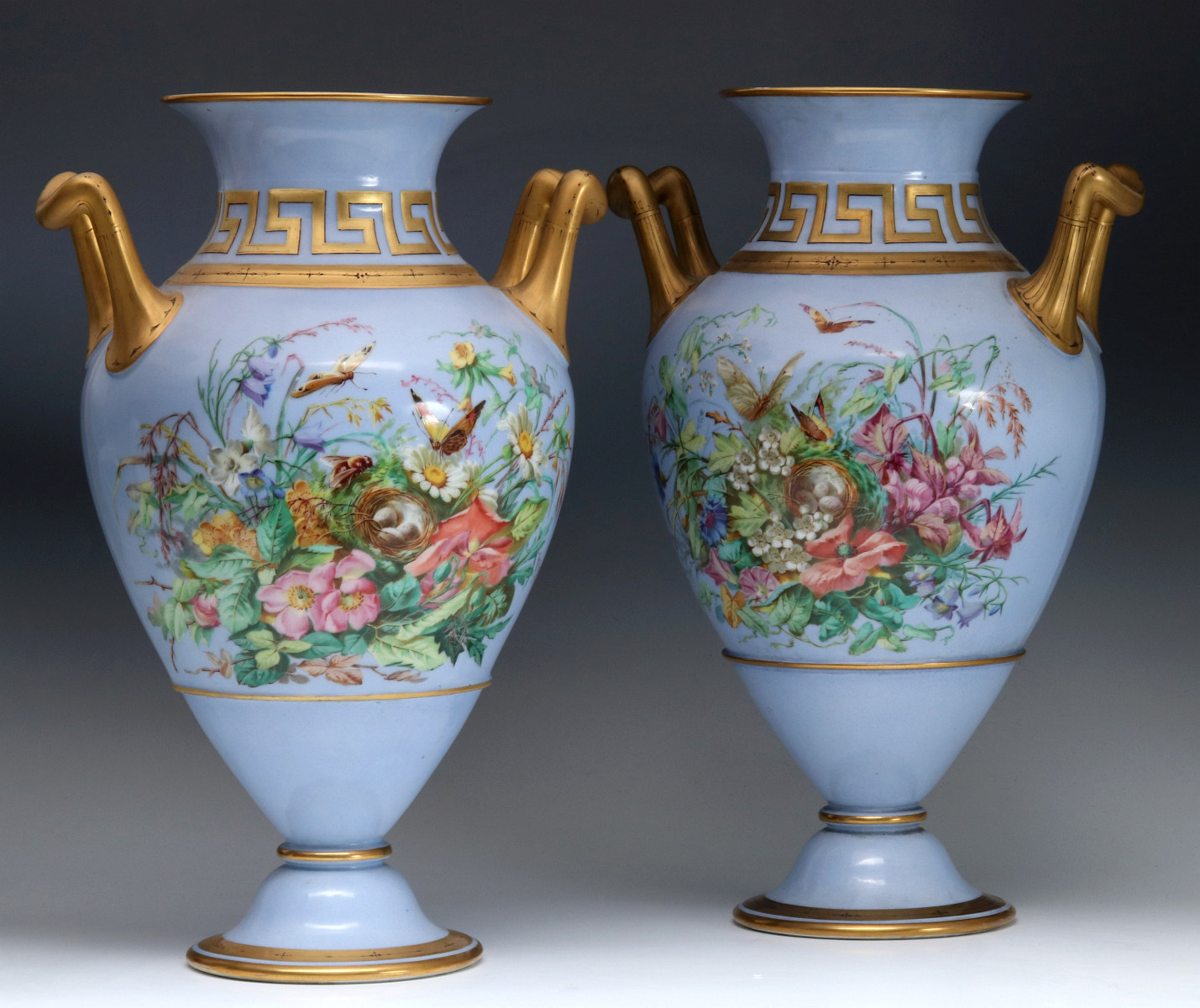A PAIR VERY FINE FRENCH 19TH CENT PORCELAIN URNS