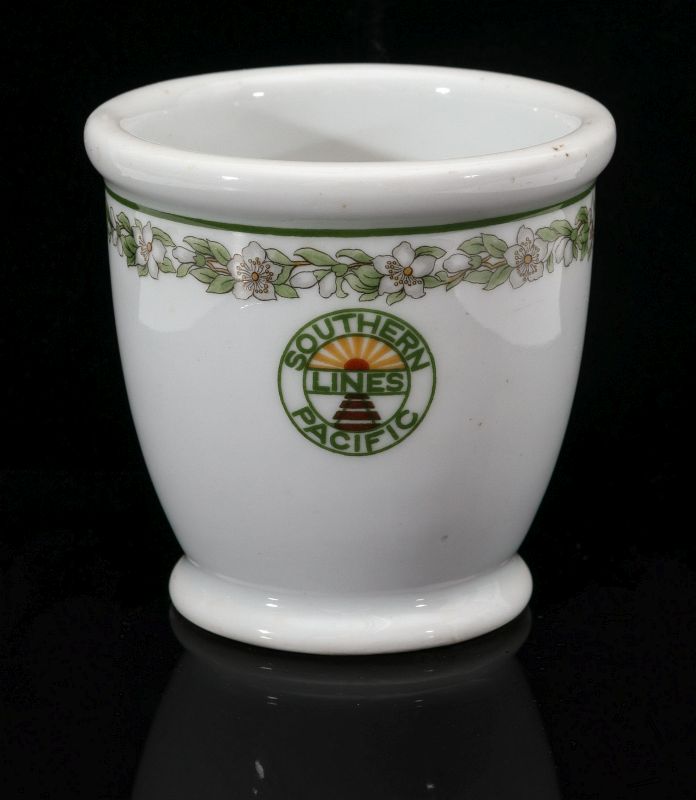 SOUTHERN PACIFIC LINES RR DOUBLE EGG CUP WITH LOGO