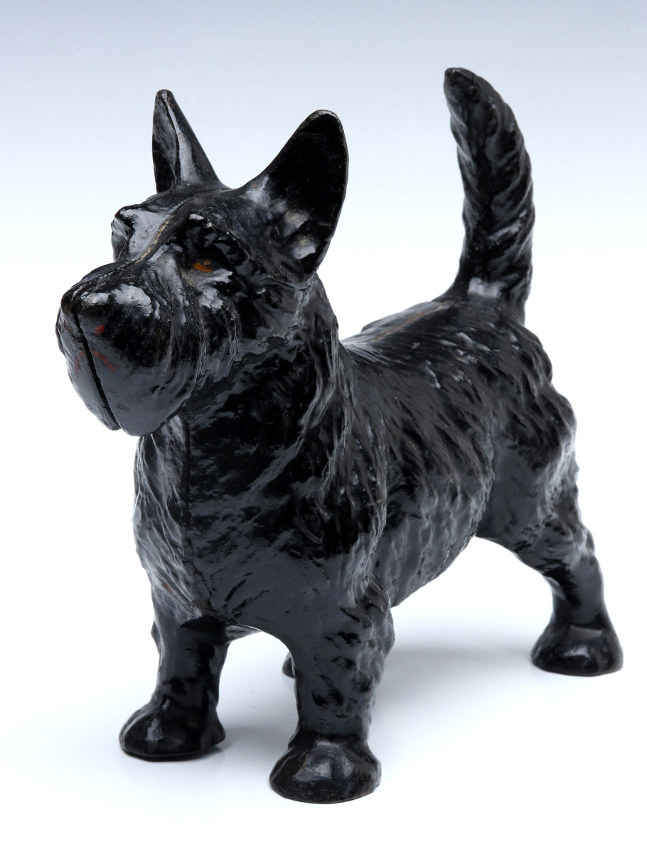 A NATIONAL FOUNDRY SCOTTISH TERRIER DOORSTOP