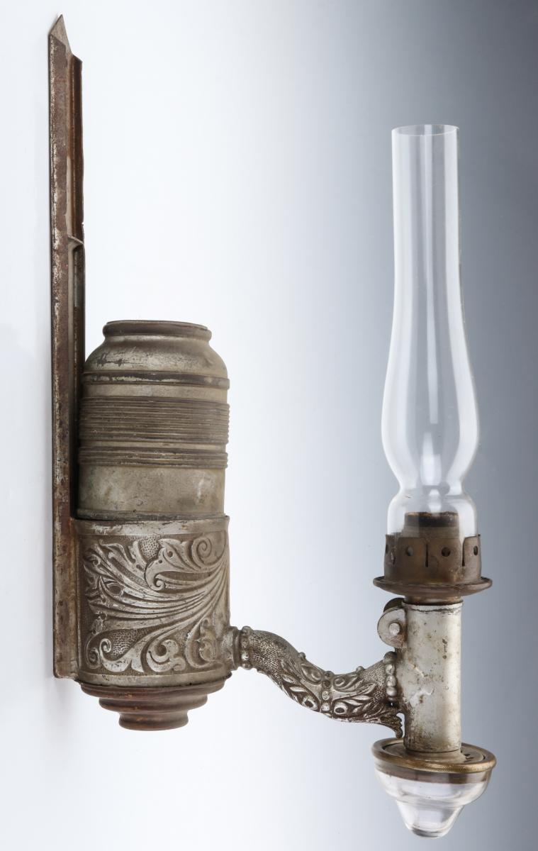 AN 19TH CENTURY ADLAKE RAILCAR SIDE LAMP NO. 325