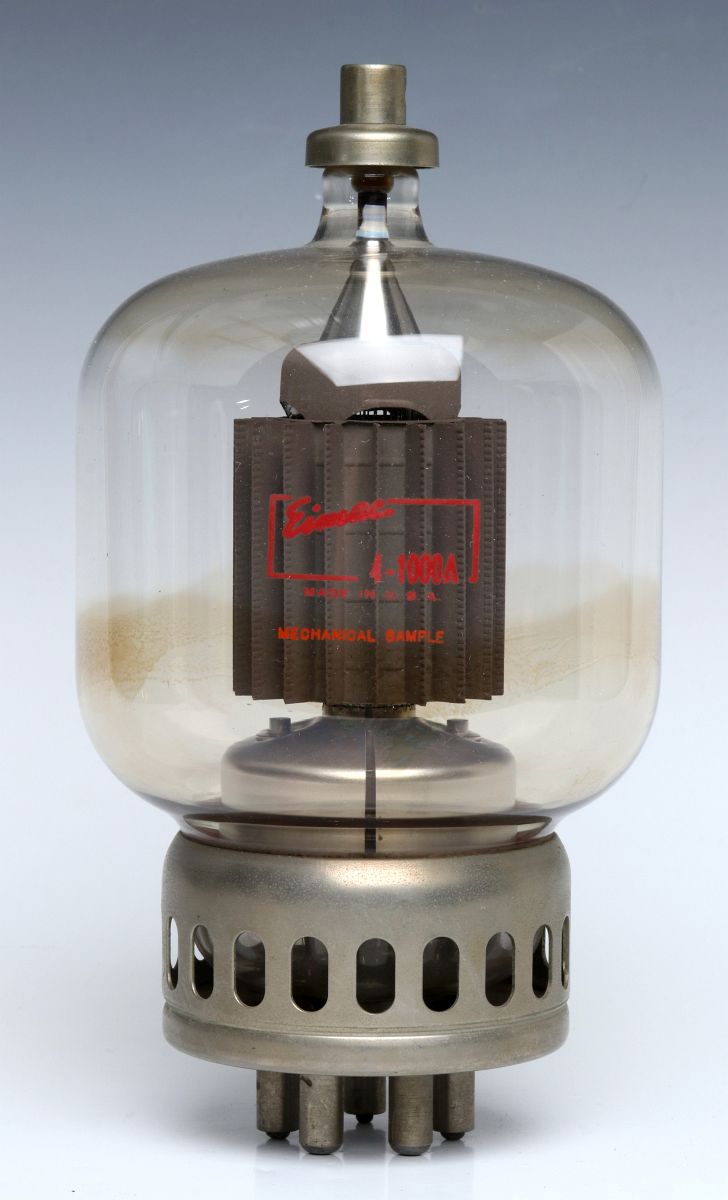 AN EIMAC 4-100A RADIAL BEAM TETRODE VACUUM TUBE
