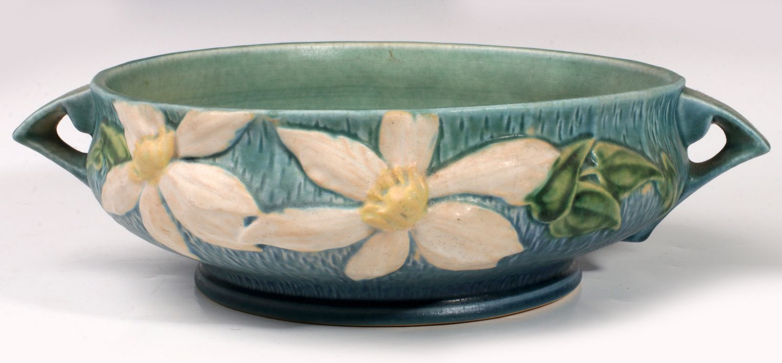 A ROSEVILLE 'CLEMATIS' ART POTTERY CONSOLE BOWL
