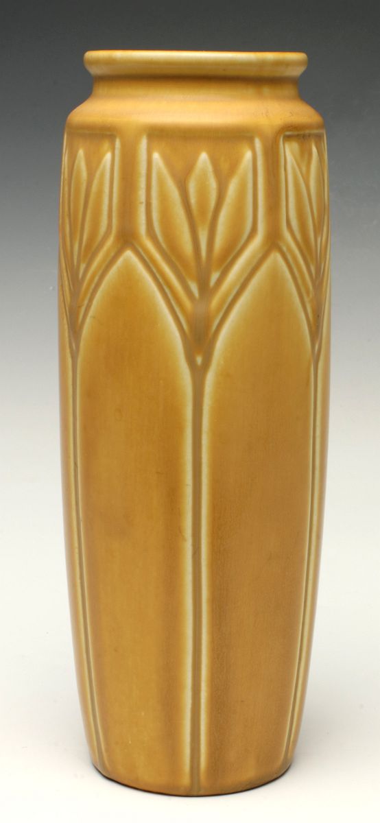 A ROOKWOOD ARTS & CRAFTS POTTERY VASE DATED 1919