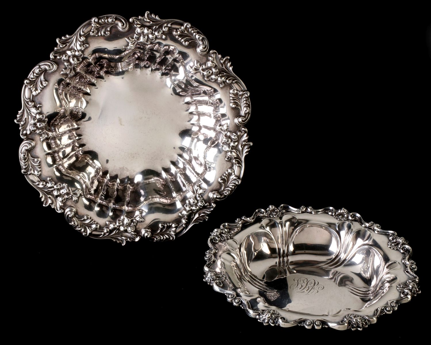 TWO EARLY 20TH CENTURY STERLING SILVER BOWLS