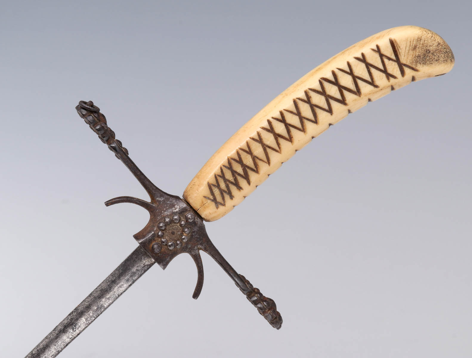 A MEDIEVAL STYLE DAGGER WITH BONE HANDLE