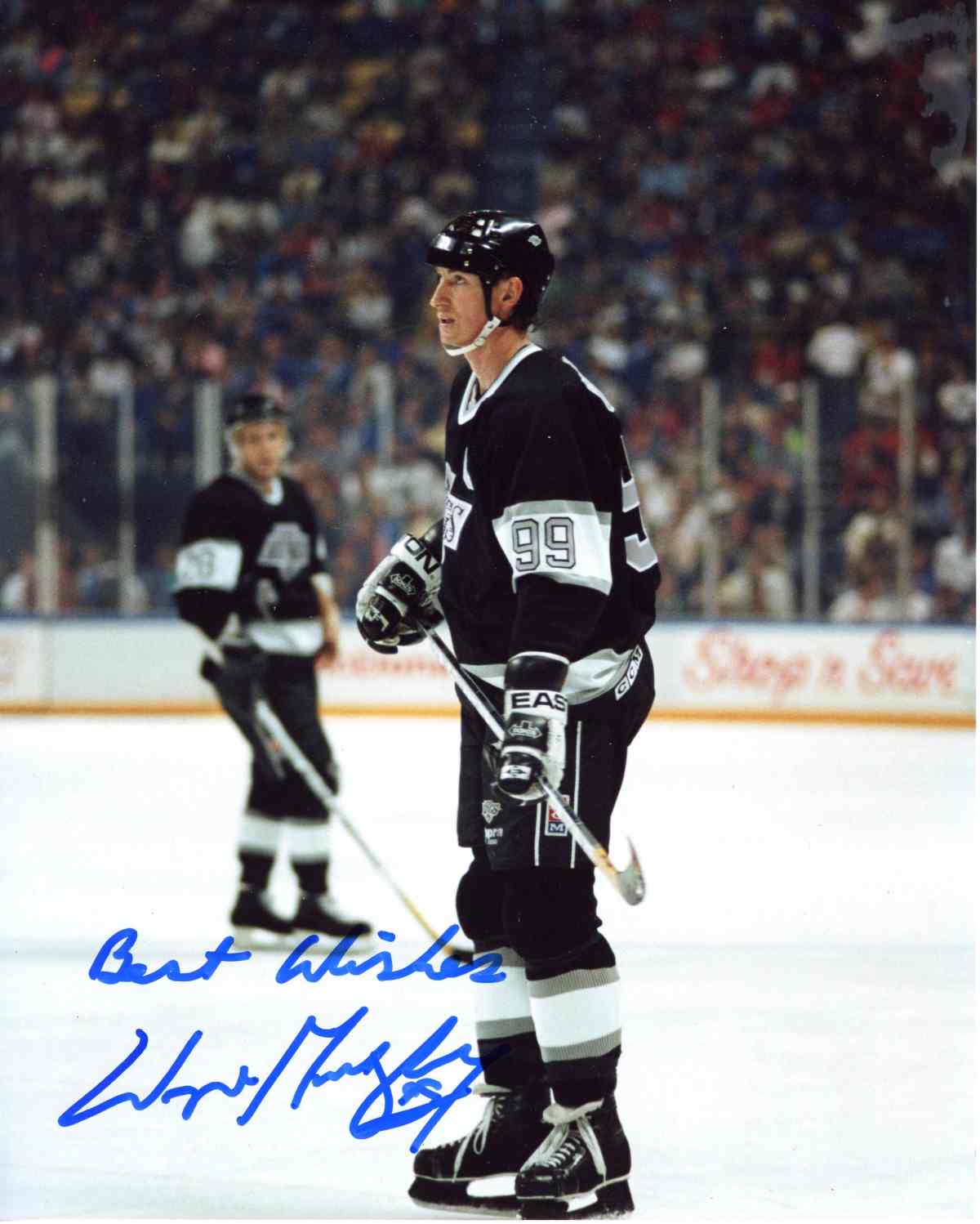 WAYNE GRETZKY SIGNED 8x10 PHOTOGRAPH