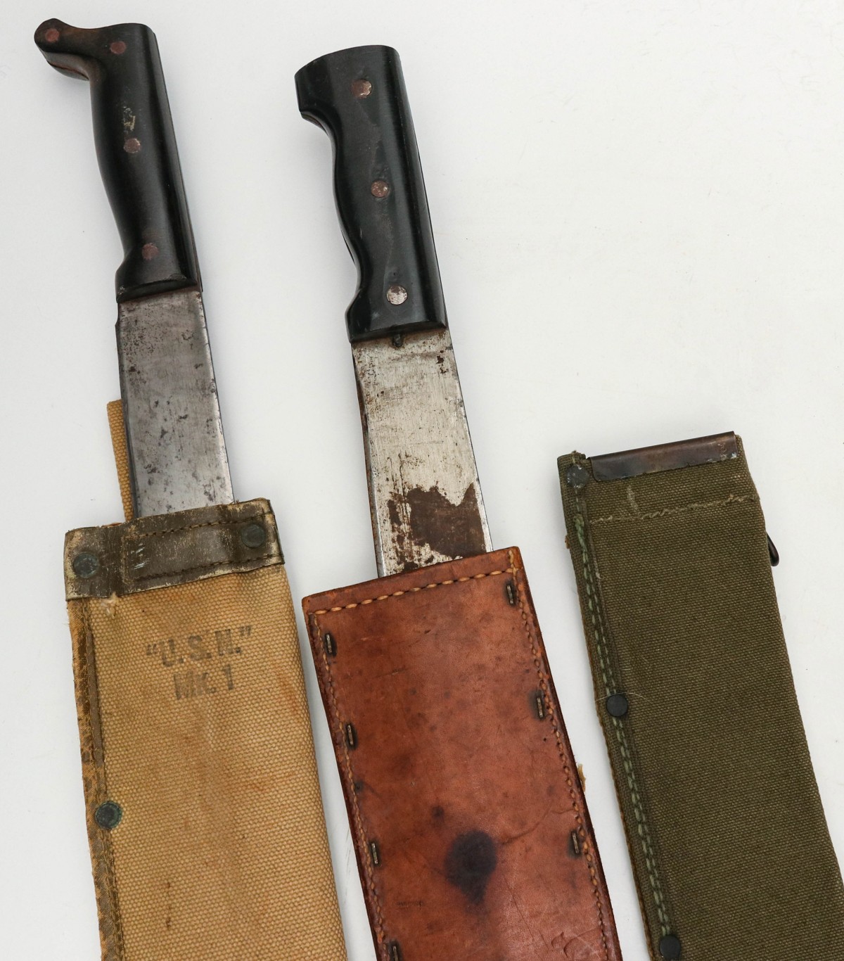 US NAVY WWII AND OTHER MACHETE