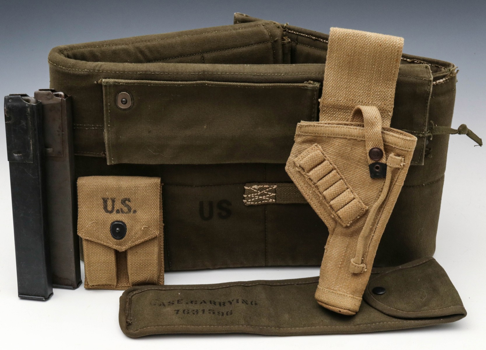 US WWII MAGAZINE POUCHES, HOLSTERS AND OTHER WEB GEAR