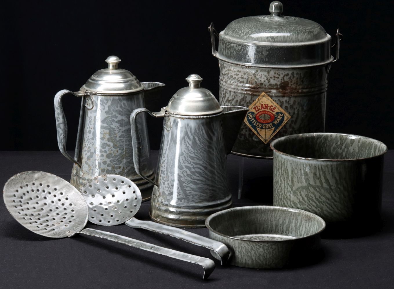A COLLECTION OF ANTIQUE GRAY GRANITEWARE