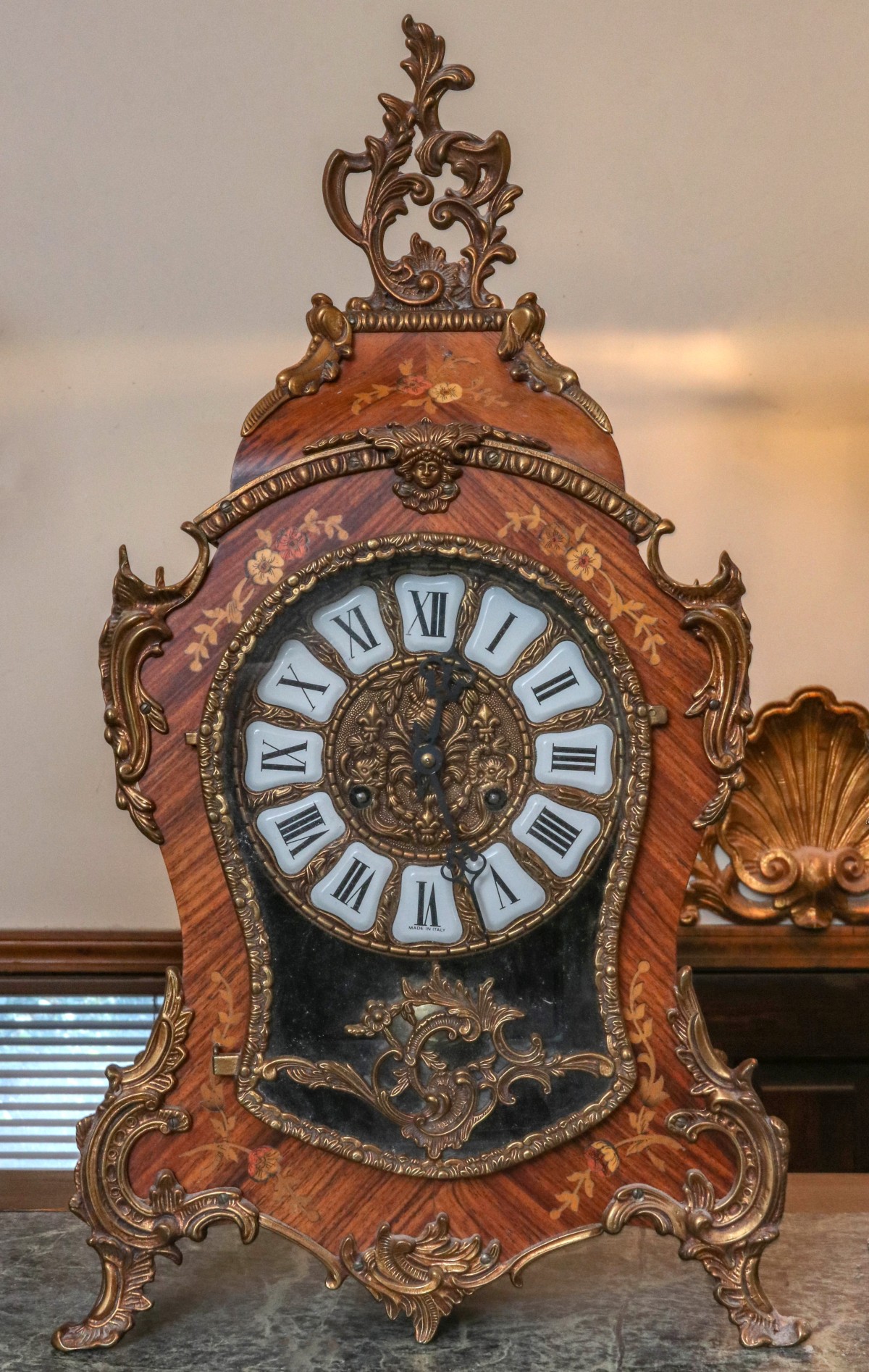 A FRENCH STYLE CLOCK SIGNED FRANZE HERMLE & SONS