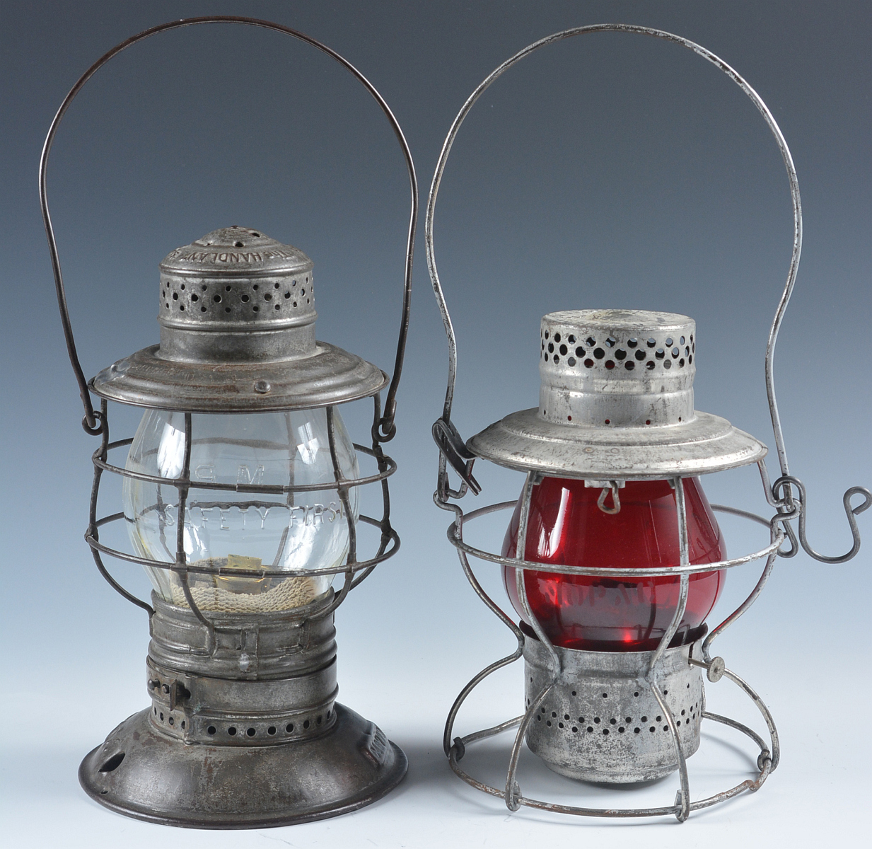 MISSOURI PACIFIC RR LANTERNS, ONE CLEAR GLOBE, ONE RED