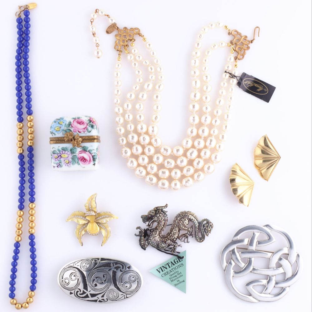 COSTUME JEWELRY INCLUDING MIRIAM HASKELL