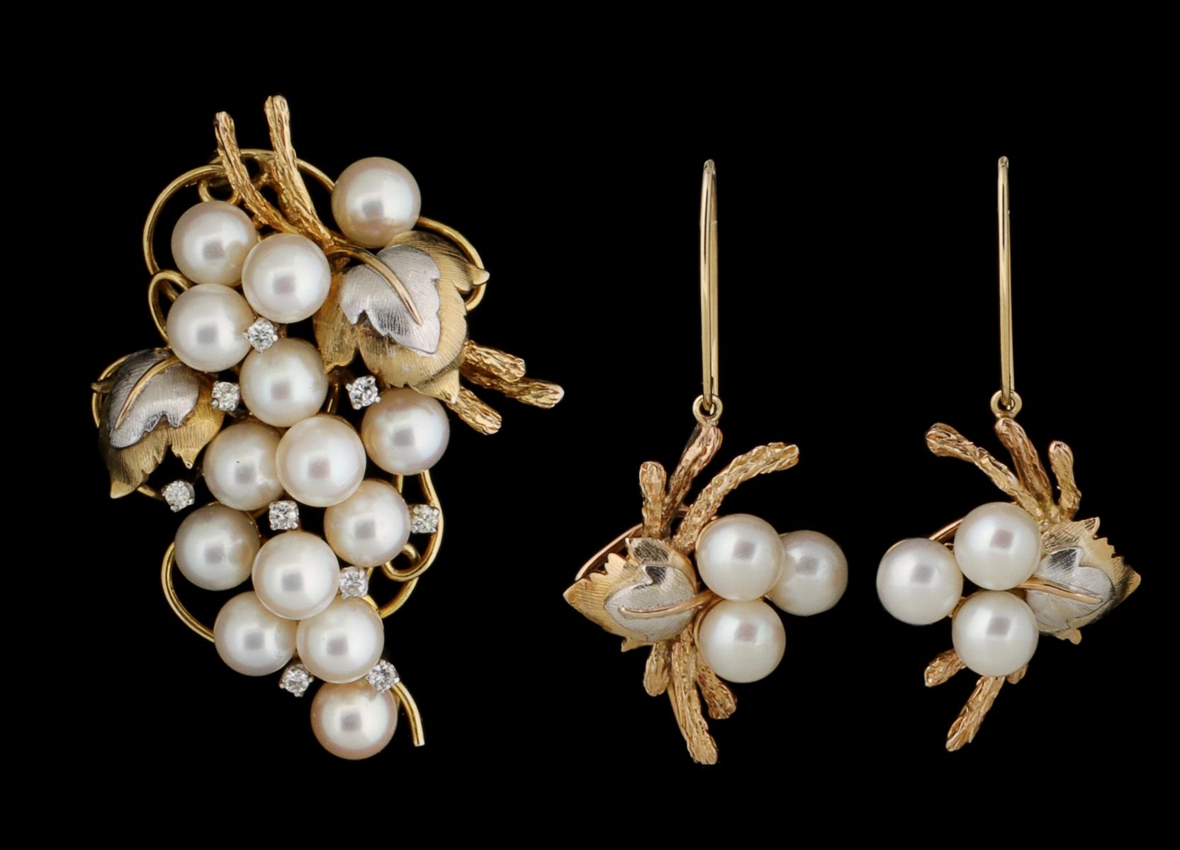 A THREE-PIECE DIAMOND AND PEARL BROOCH AND EARRING SET